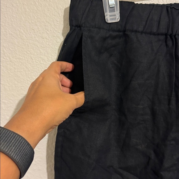 Quince Men's 100% European Linen Black Pants - Picture 4 of 7